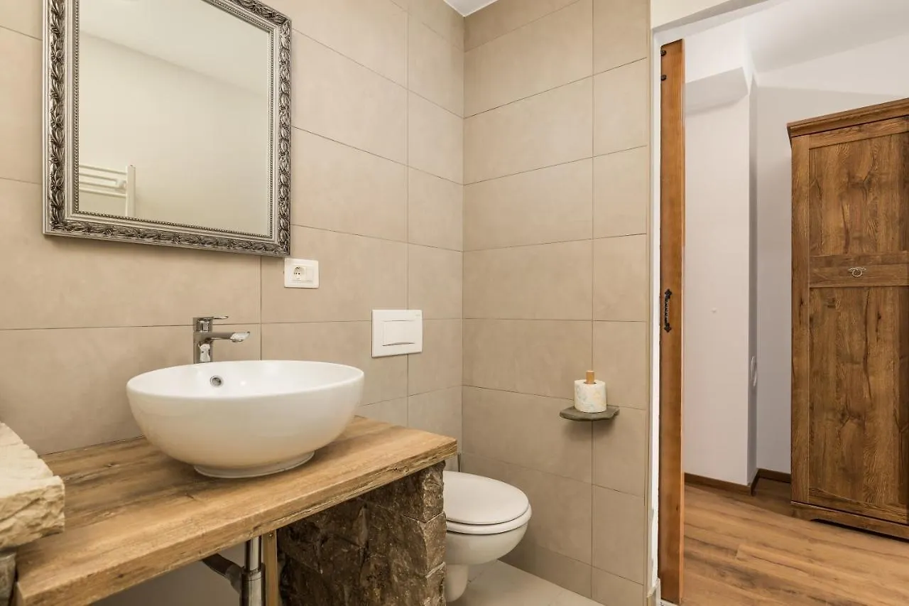 Rona Apartment & Rooms Mea Vista Buzet