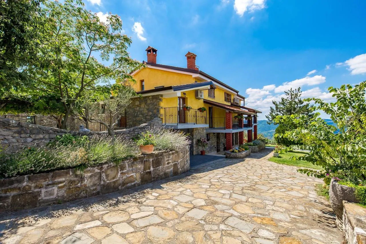 Rona Apartment & Rooms Mea Vista Buzet